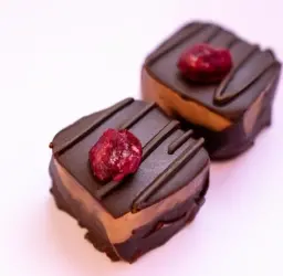 Imagen de deliciosas recetas veganas dulces y fáciles para endulzar tu día.