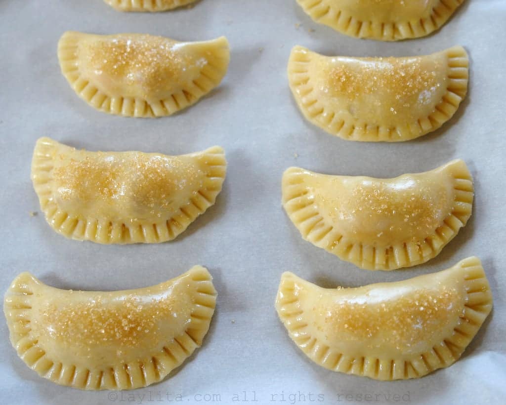 Empanadillas dulces y picantes de sésamo